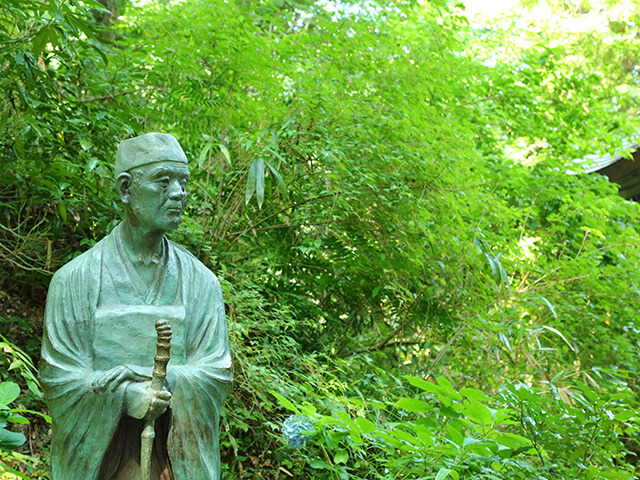 松尾芭蕉像_中尊寺