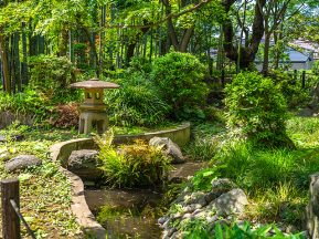 飯田十基が作庭した日本庭園